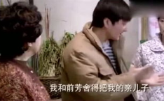 娱乐吃瓜酱老爷爷带亡妻,感人故事引网友泪目