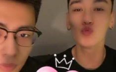 娱乐圈吃瓜博主直播录屏,揭秘明星幕后故事与幕后黑幕